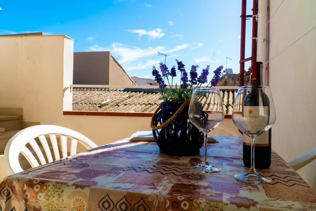 Casa Charm Rosaapartmentsortigia Syracuse ภายนอก รูปภาพ
