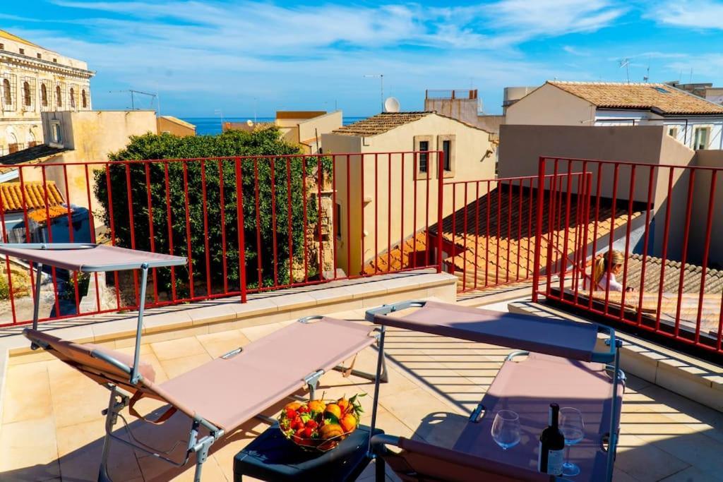 Casa Charm Rosaapartmentsortigia Syracuse ภายนอก รูปภาพ